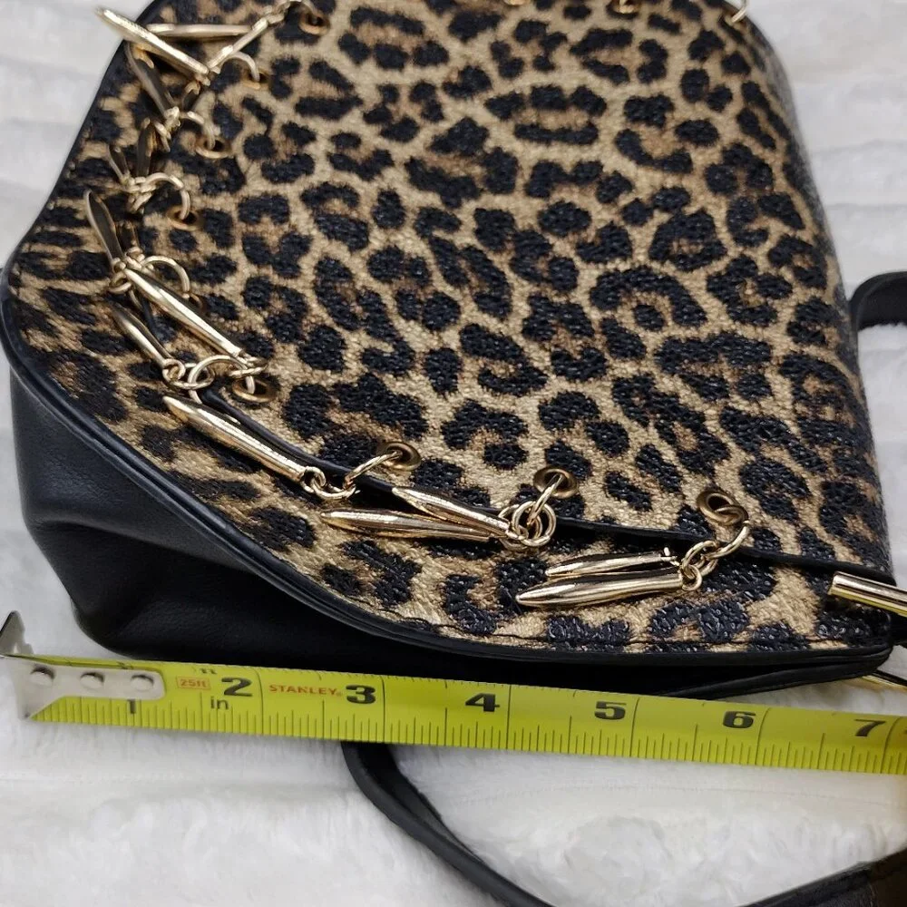 Leopard Print Flap Bag with Gold Dangle Accents – Unbranded - Picture 5 of 10